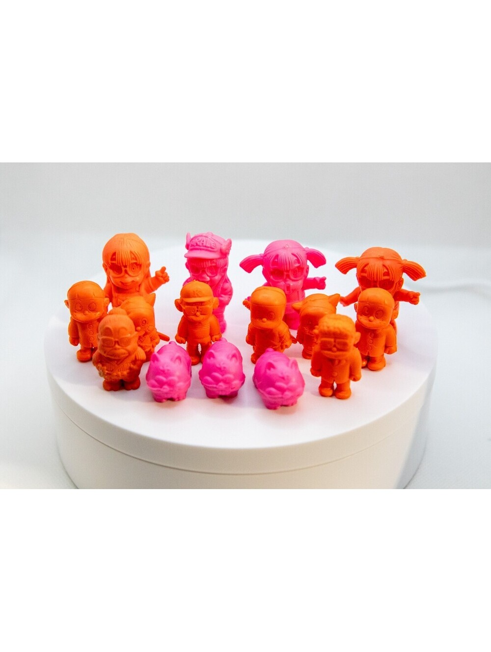 Dr. Slump Arale-chan keshi (eraser) figures 1980 - Set of 15 - Orange / Pink